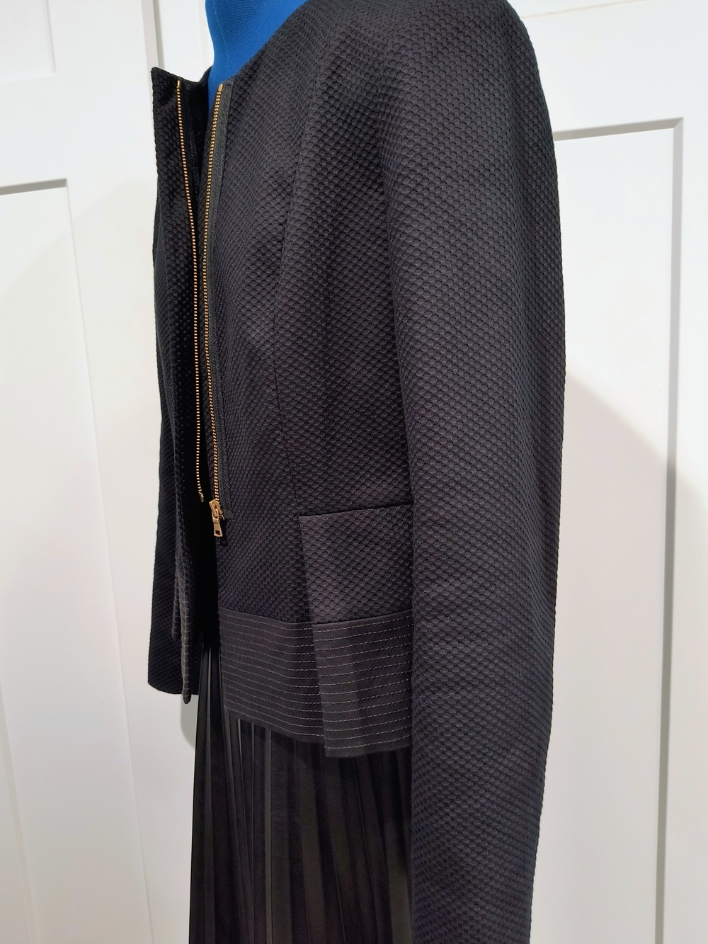 Ann Taylor Black Textured Zip-Front Blazer with Gold Hardware - Picture 4 of 7